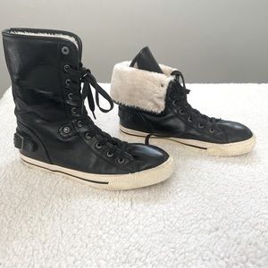Arizona Jean co. Black faux leather high top with faux fur inside. Size 7.5